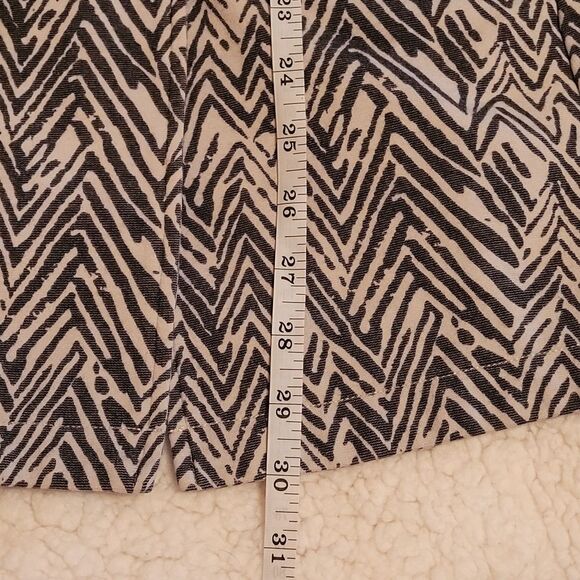 Cabi Women's Gray & White Zig Zag Zebra Ponte Knit Jacket Style #3034  XSmall - Picture 13 of 13
